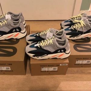 Yeezy Boost 700